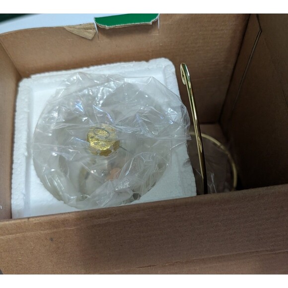 House of Lloyd Christmas Around the World Nativity Glass Ornament & Stand 1993 - Picture 4 of 4